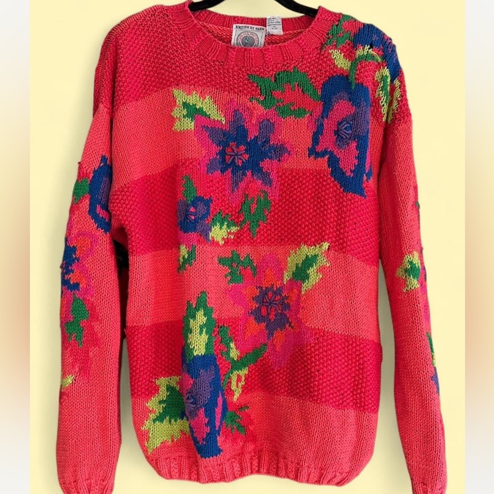 Vintage Hand knit Floral Knit Sweater